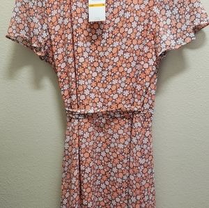 Sm floral wrap dress